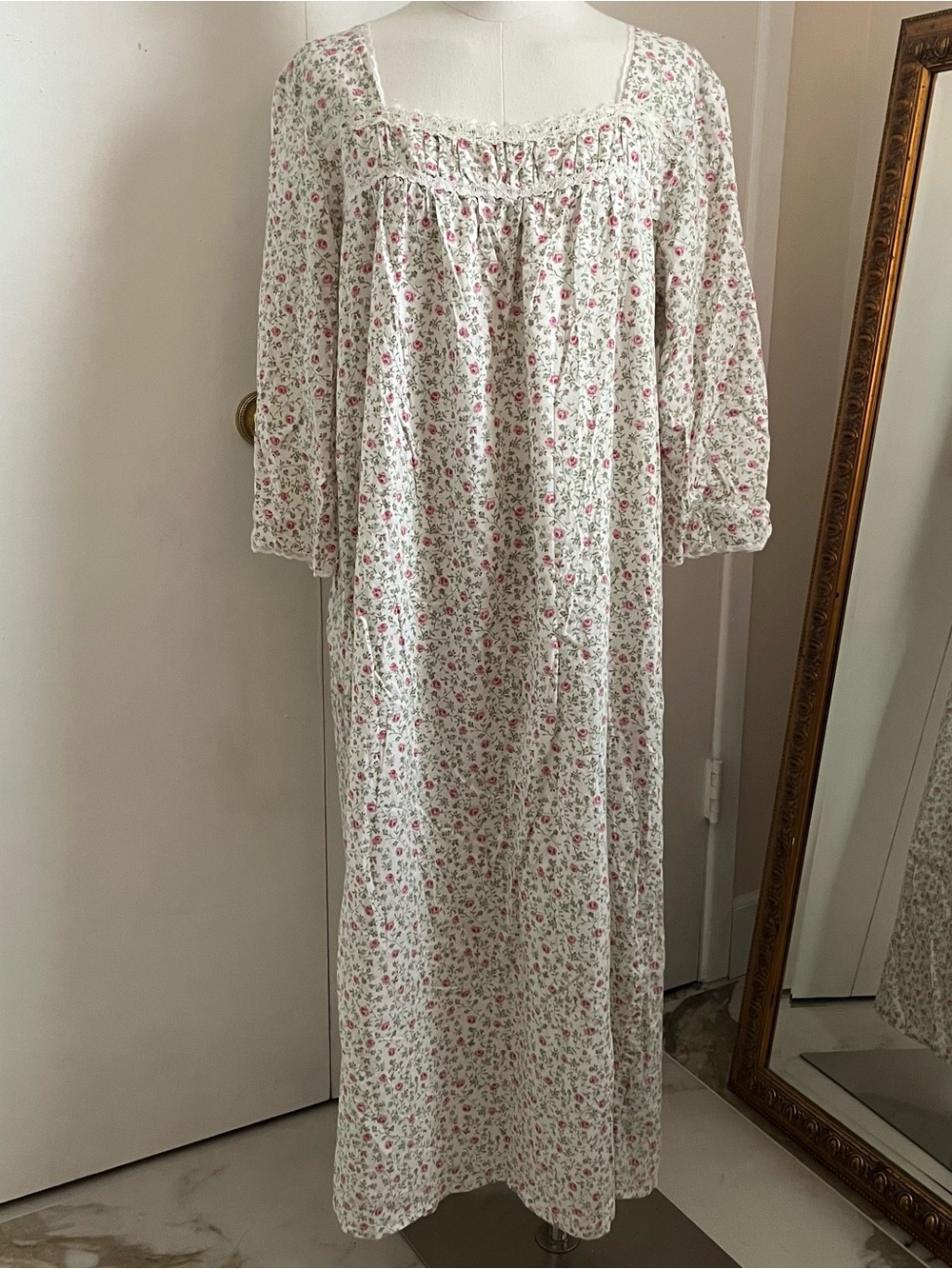 Vintage floral nightgown
